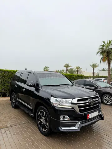 Toyota Land Cruiser Grand touring VXR 5.7 2021