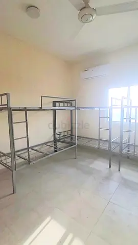 Private room for rent, 8 to 10 person capacity, new Sanaya, UAQ