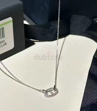 APM necklace with box