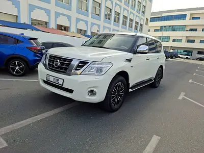 NISSAN PATROL SE V8 5.6L MODEL 2014 KM 147000 GOOD CONDITION CAR