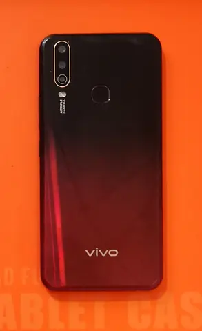VIVO Y15 64GB  4GB DUAL SIM RED