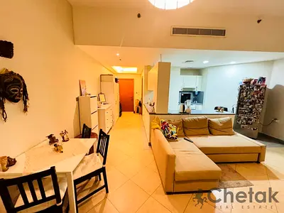 Vacant on Transfer / Spasious Studio / Next To Metro Station