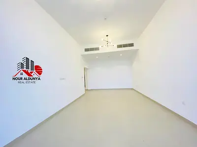 FRONT OF METRO. SPECIOUS 2BHK. BALCONY. FAMILY ONLY. BOOK NOW