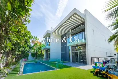 Luxury Villa | Private pool | Vacant now