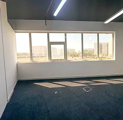 Modern Office Space | Arjumand Building | Metro Access