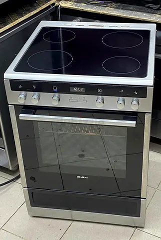 Siemens new model Electric cooker like new 60/60cm perfect working new model delivery with warranty