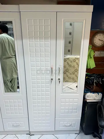 2 door wardrobe cupboard cabinet brand new