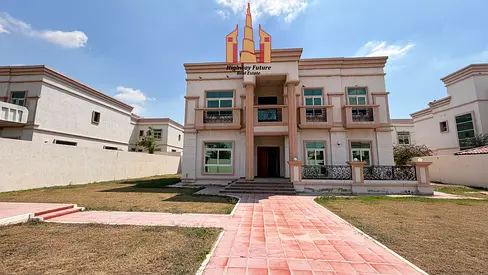 Luxury 4BR Villa with Maidroom + wardrobes For Rent in Barashi
