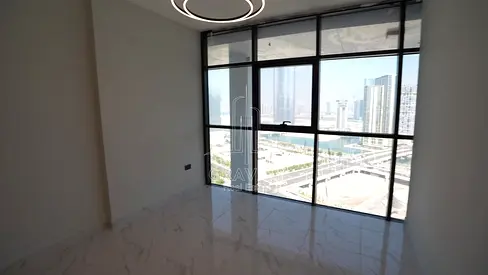 Spacious 5BR Penthouse | With Study & Office | Prime Facilities
