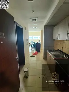 Spacious Studio - Wardrobes - Parking - Near All - Close to dubai and sharjah exit