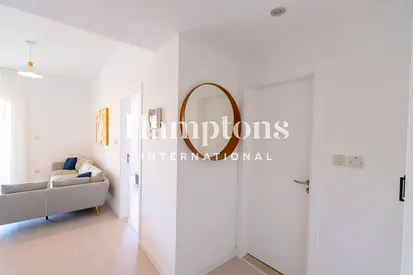 Fully Furnished | Upgraded | High Floor