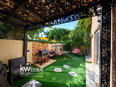 Plus Maid | Unfurnished | Private Garden | Vacant