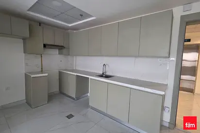 Chiller Free | High Floor | Near To Metro | Vacant