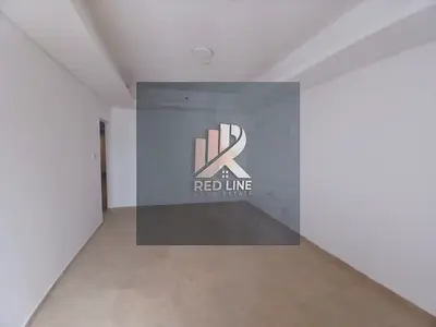 فرصة رائعة للسكن في شقة مصممة بأناقة ومساحات مريحة تقع خلف ميغا مول