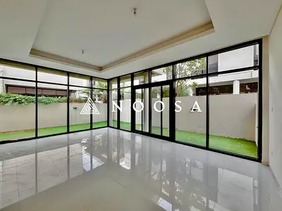Near to Park | Private Garden | Huge Layout