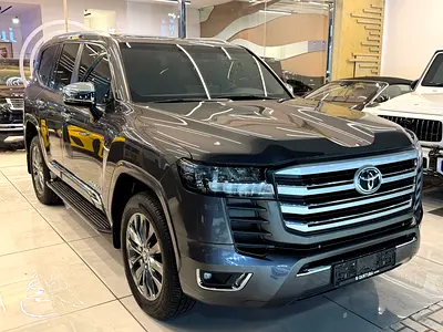 2022 Toyota Land Cruiser GXR 3.5L | GCC Specs Al Futtaim