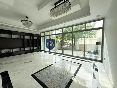 Huge Layout | Single Row | Study + Maids | Vacant