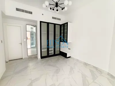 READY TO MOVE | CANAL VIEW | SPACIOUS UNIT