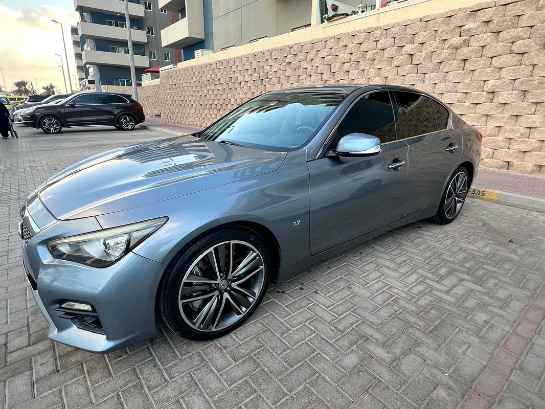 Infiniti Q50 2016 — photo 1 of 15