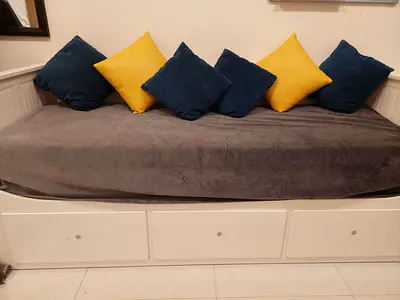ikea day bed