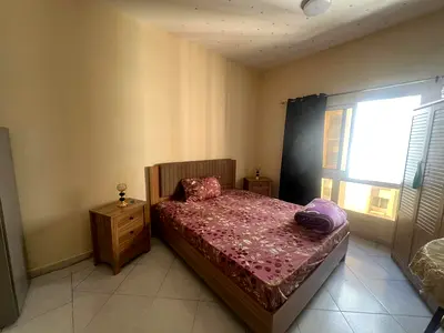 استوديو مفروش بالمجره شامل الفواتير