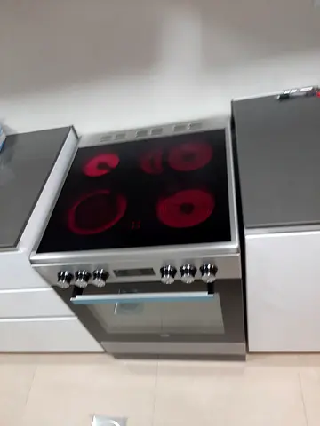 Beko brand 4Hubs digital electric ceramic cooker 60cm