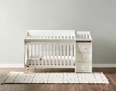 White Baby Crib with attached Changing table, Storage Drawers