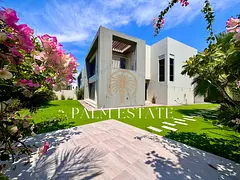 Big Corner Plot | Beautifully Landscaped | Appliances