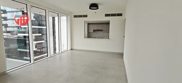 Prime Location | Near Metro | Full Frame View