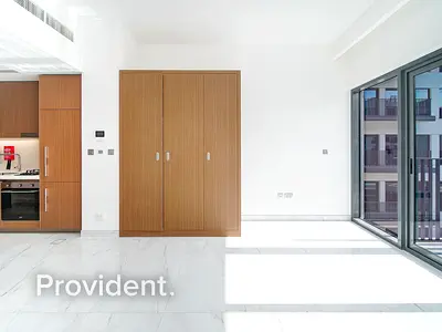 Lagoon View | Brand New | Stylish Living