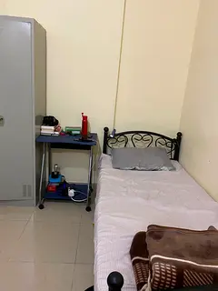 Fully furnished executive ladies bed space available in shabia 9 with attached bathroom