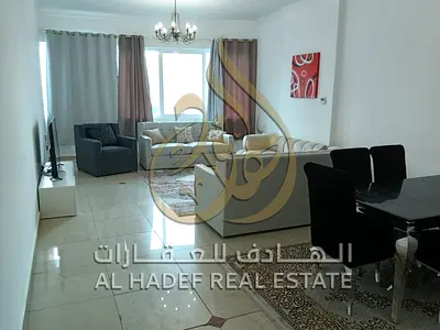 للبيع في الشارقة – منطقة التعاون  شقة مميزة بمساحة كبيرة جداً في موقع حيوي بمنطقة التعاون، مناسبة للسكن أو الاستثمار بعائد إيجاري قائم.  تفاصيل الشقة: