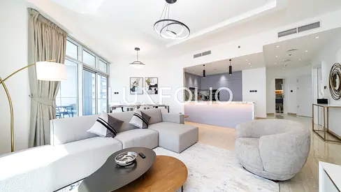 Vacant | High Floor | Upgraded !