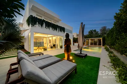 Exclusive | Reduced | High End Finishing