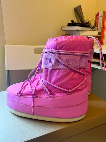 Steve Madden Pink Snow Boots