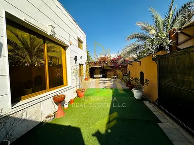 فيلا منطقة الروضه 1 زاوية شارعين امام مسجد تصميم عصري، قريب جميع الخدمات ، تشطيب راقي بسعر شامل كهرباء ومية ومكيفات وفرش