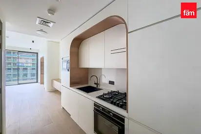 Chic Studio | Fitted Appliances | Semi Furnished