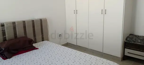 Fully Furnished Room (Pakistani Girl) 2 months only