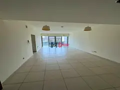 Spacious 1 BR | High Floor | Investor Deal