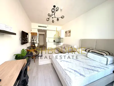 STUDIO | CHILLER FREE | MODERN COZY LAYOUT
