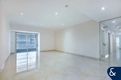 Vacant Now - Exclusive - Full Marina View