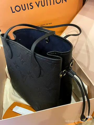 LV women hand bag