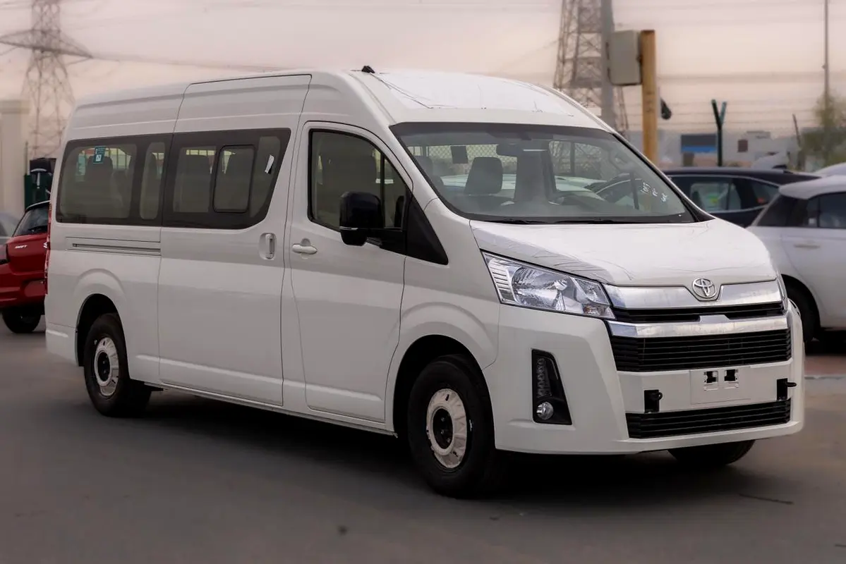 Toyota Hiace 2026 — photo 1 of 13