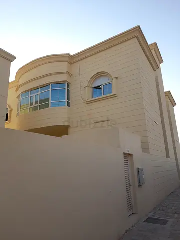 Temporary for 2 Months: Male Executive Bachelor bedspace Available in Villa in Baniyas,  Abu Dhabi