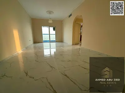 ارقي شقة غرفة وصالة للايجار السنوي بالنعيمية 3 | موقع مميز وحيوي سهل الوصول الي دبي والشارقة , بلكون باطلاله مفتوحة , مطبخ مجهز واسع , مع باركينج خاص