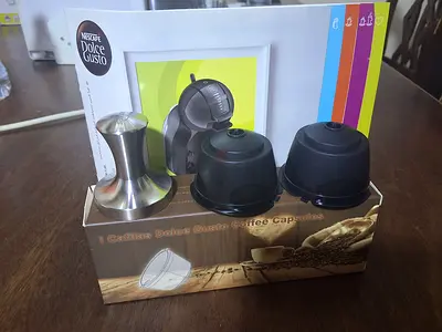 Nescafé Dolce Gusto Coffee Machine tamper with Capsules