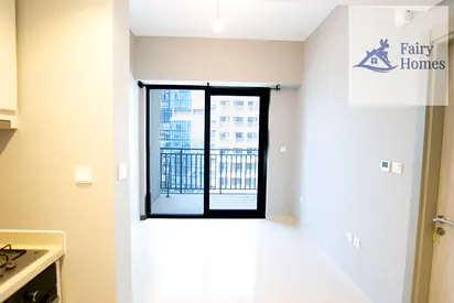 Unfurnished 1BR Apartment | Vacant | Balcony & Skyline View