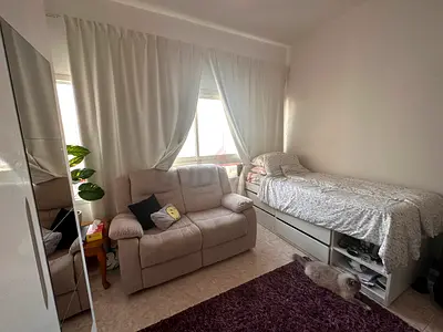 Cozy Room for rent - Ladies Only