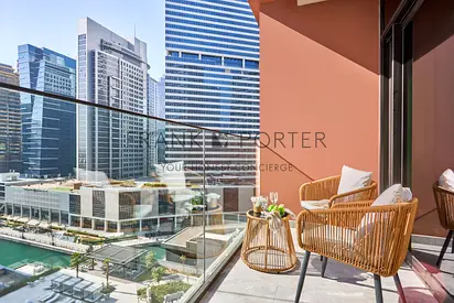 Sleek Studio with Stunning Canal Views in Business Bay | Ideal for Mid - Term, Monthly & Weekely Stays | All Bills Inclusive