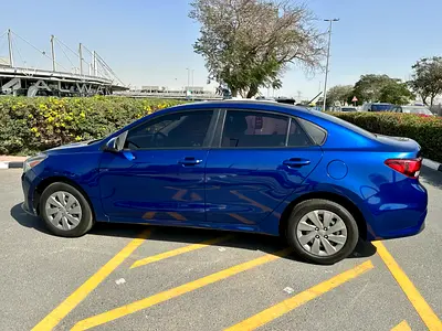 2021 KIA RIO 照片 2